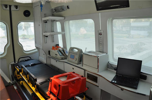 昭通救护车内部